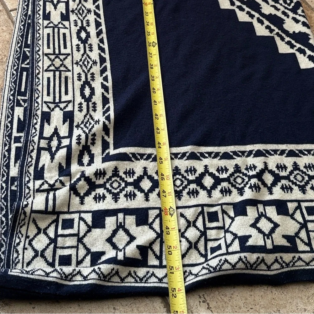 Women’s Southwestern Aztec Print Oversized Poncho Wrap Navy/Cream Reversible